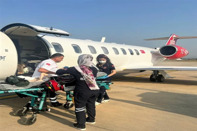 4 yaşındaki hasta uçak ambulansla Bursa’ya getirildi