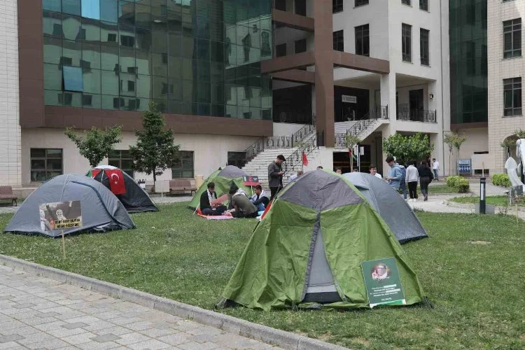 BTÜ’lü öğrenciler Filistin için çadır nöbetinde