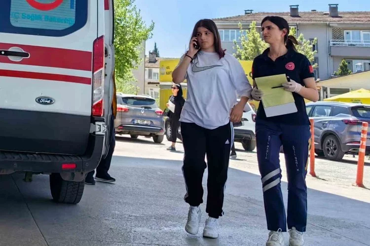 Bursa’da otomobilin çarptığı bisikletli kız yaralandı