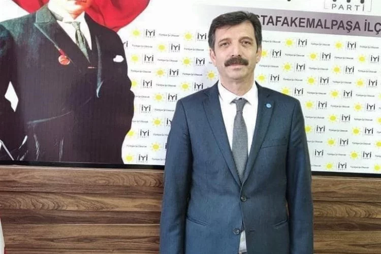 İYİ Parti İlçe Başkanı Tevfik Demir istifa etti